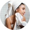 Brightens and evens skin tone with Vitamin C.